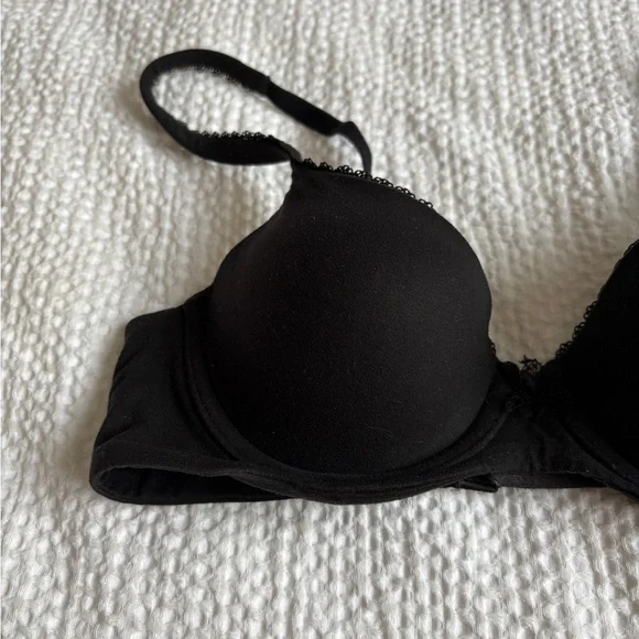 Victoria’s Secret Body by Victoria Lined Demi Bra Black 32B - Picture 2 of 8